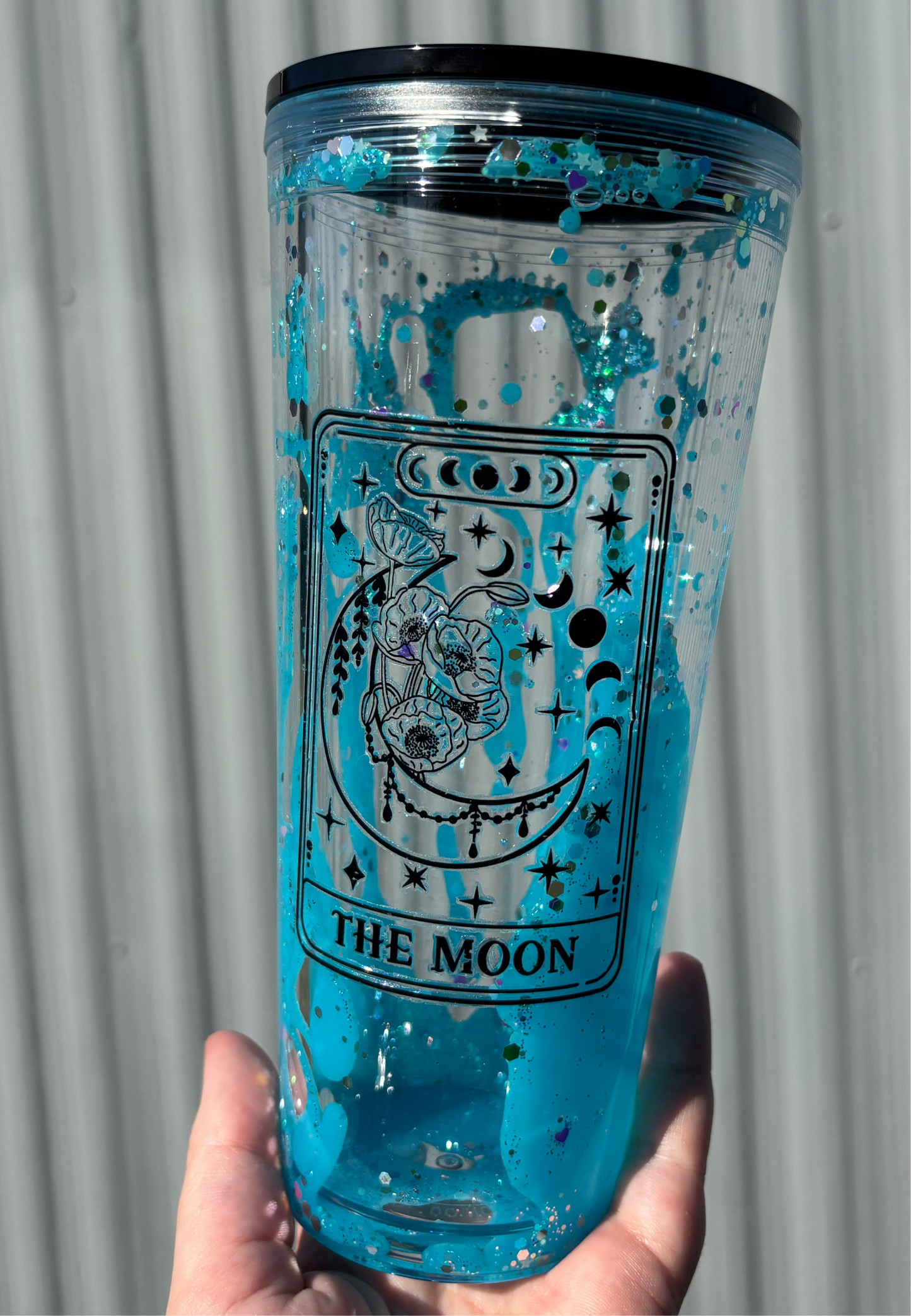 22 oz cups (random lid color)