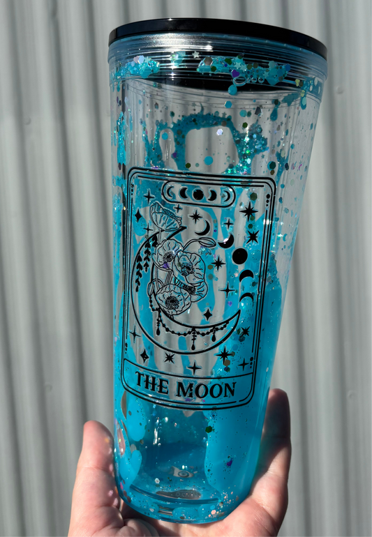 22 oz cups (random lid color)